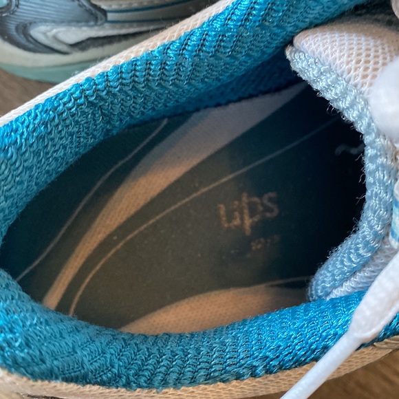 Skechers Shape Ups mesh material size 6.5 - Picture 5 of 8